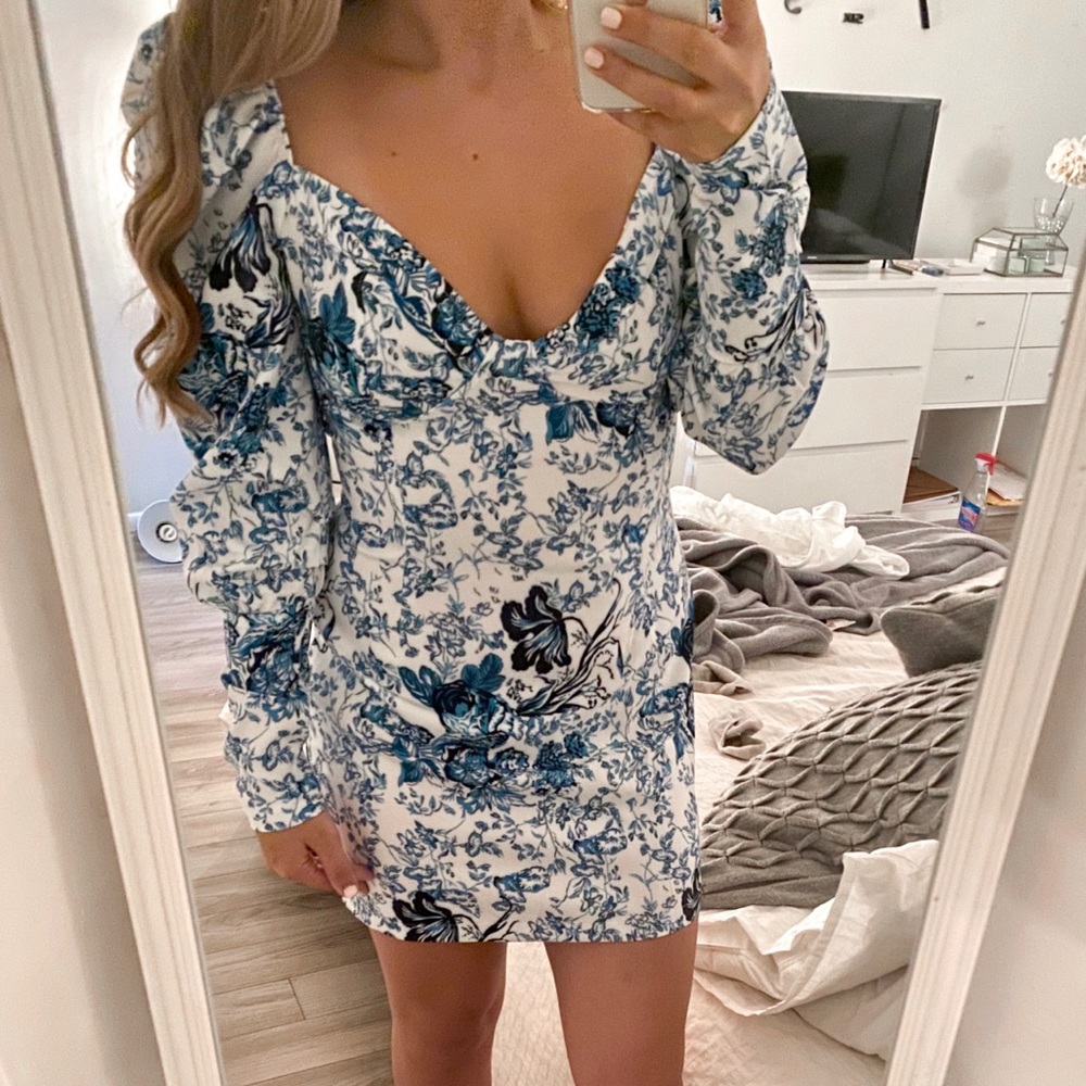 Floral Long Sleeve Dress - Picture 3 of 3